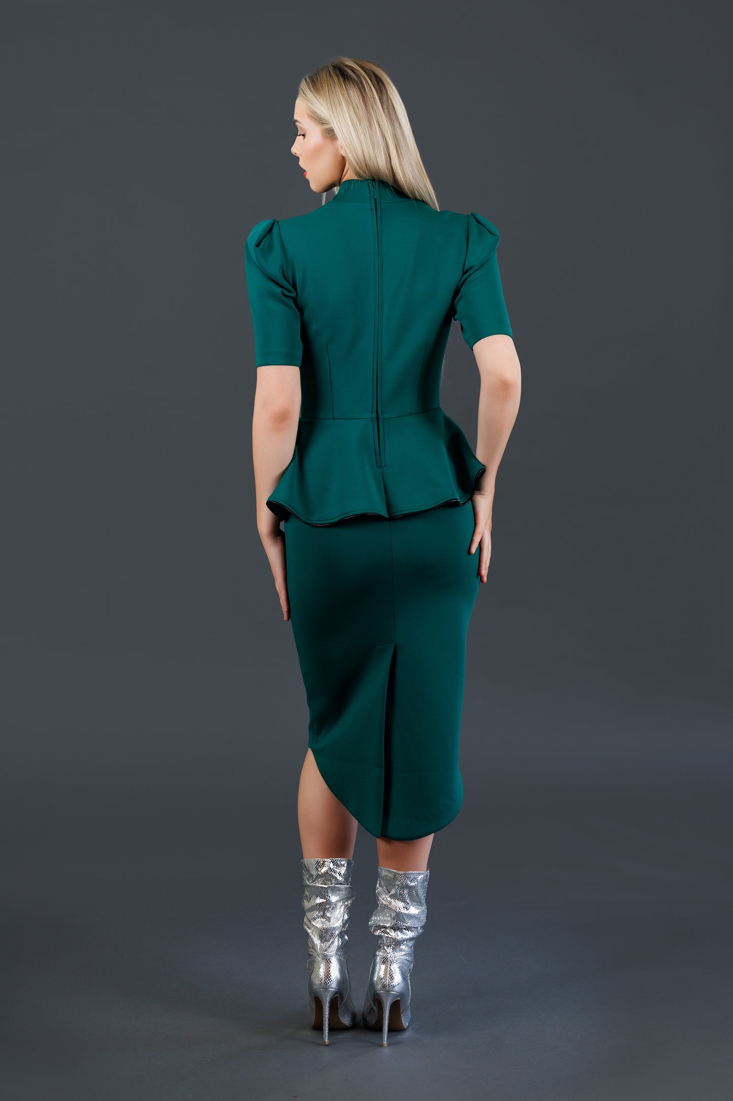 Peplum dress with long back (Green)